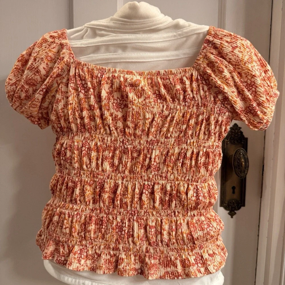 Old Navy Girls Puff Sleeve Floral Print Smocked Top Size L 10/12